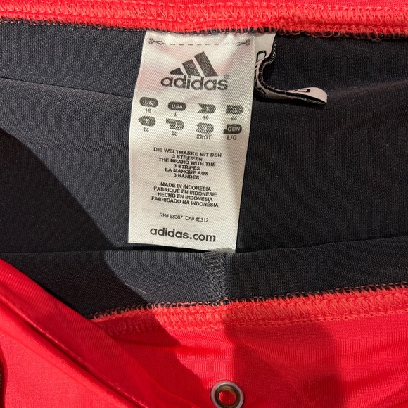 Woman’s ClimaCool Adidaa Capri/skort - Picture 2 of 4